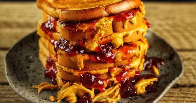 image-17 Breakfast Sandwiches: The 8 Perfect Ingredients You Need