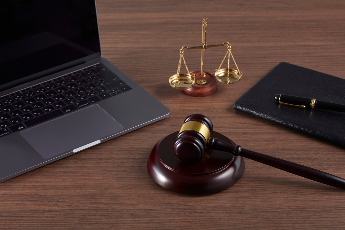 1-2 How Much Does Immigration Lawyer Cost for Citizenship? A Simple Guide for First-Time Applicants