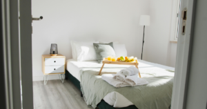 Is Airbnb cleaning fee refundable